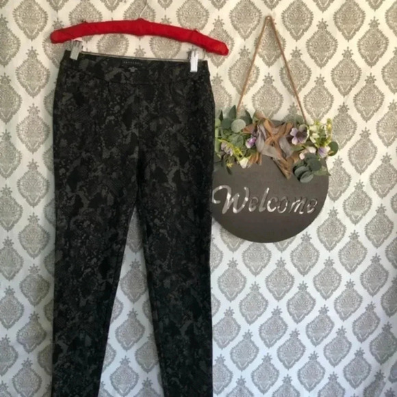 Sanctuary Snake Print leggings - Picture 4 of 5